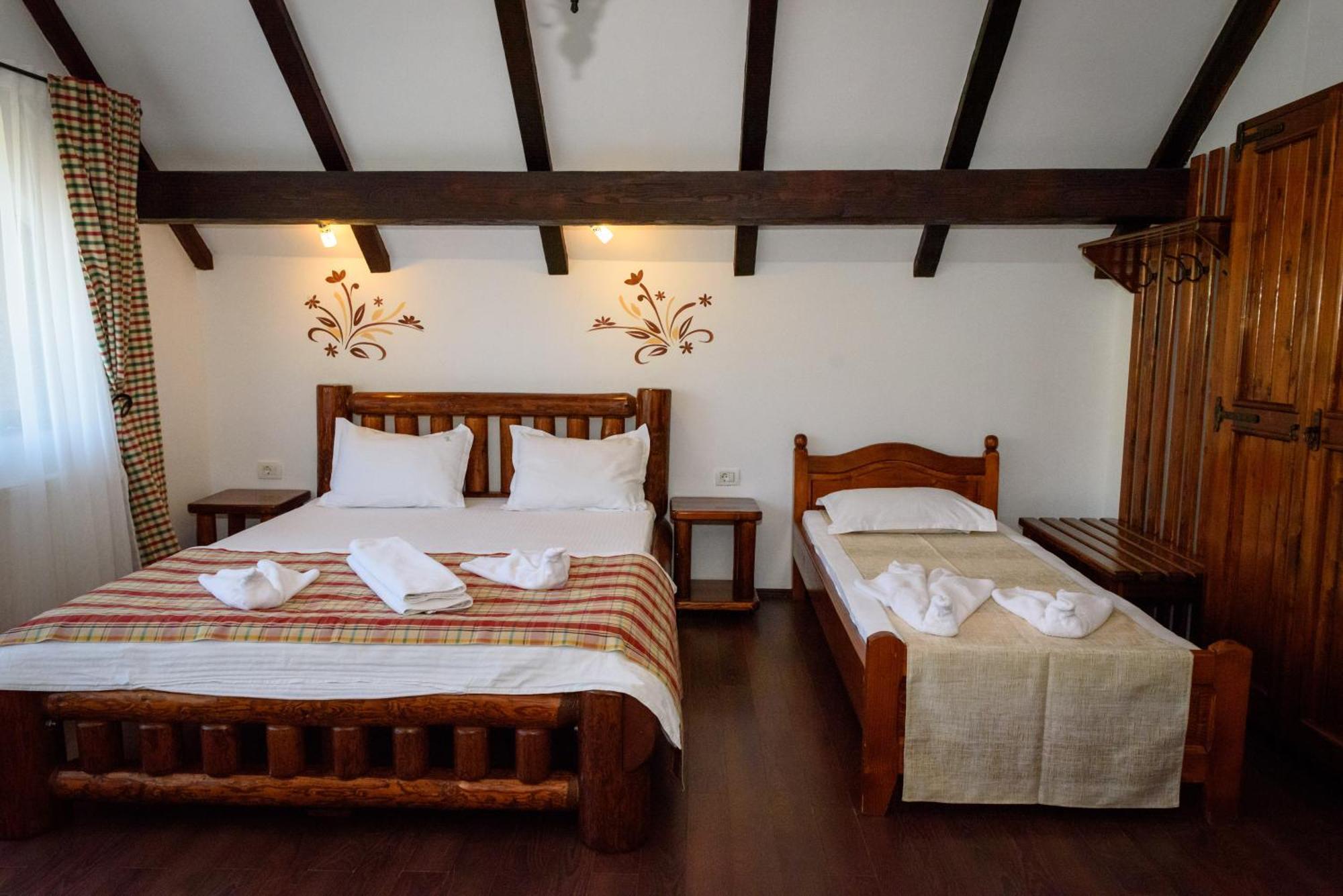 Bradutul De La Munte Villa บราน ภายนอก รูปภาพ