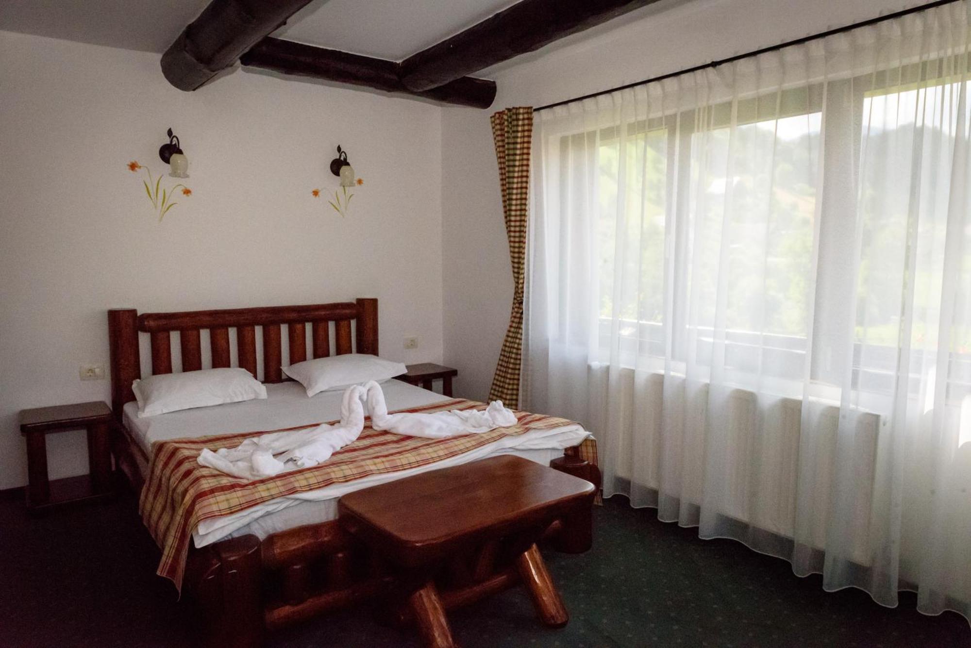Bradutul De La Munte Villa บราน ภายนอก รูปภาพ
